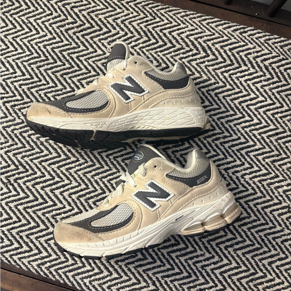 New Balance Kids' Sneakers in Gray and Cream